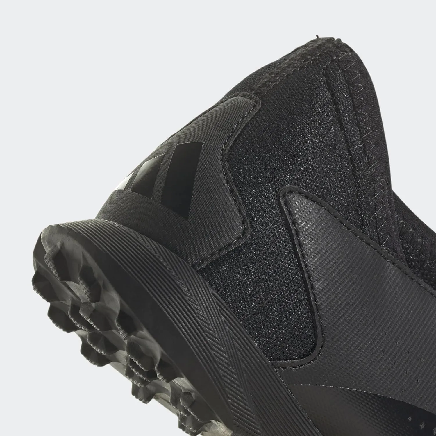 adidas Unisex Accuracy.3 Turf Soccer (Little Big Kid) Shoe