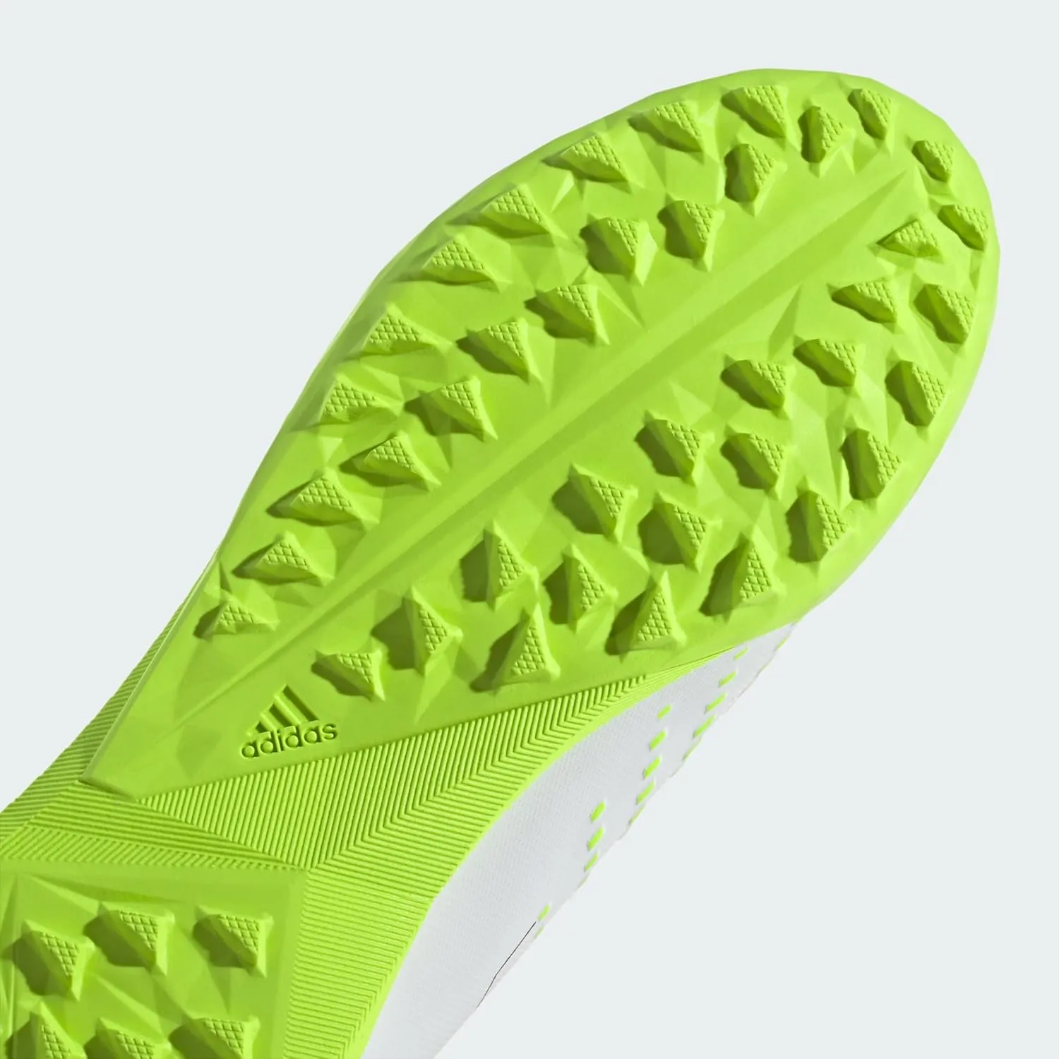 adidas Unisex Accuracy.3 Turf Soccer (Little Big Kid) Shoe