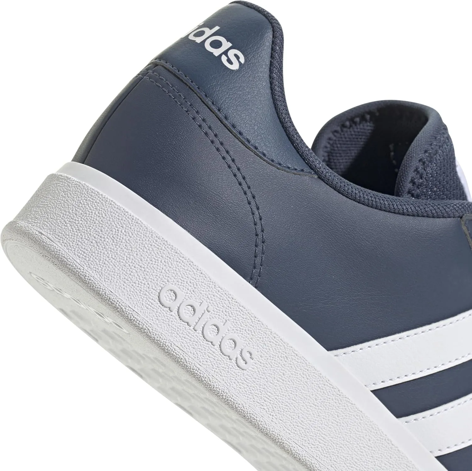 adidas Women's Low-top Sneaker