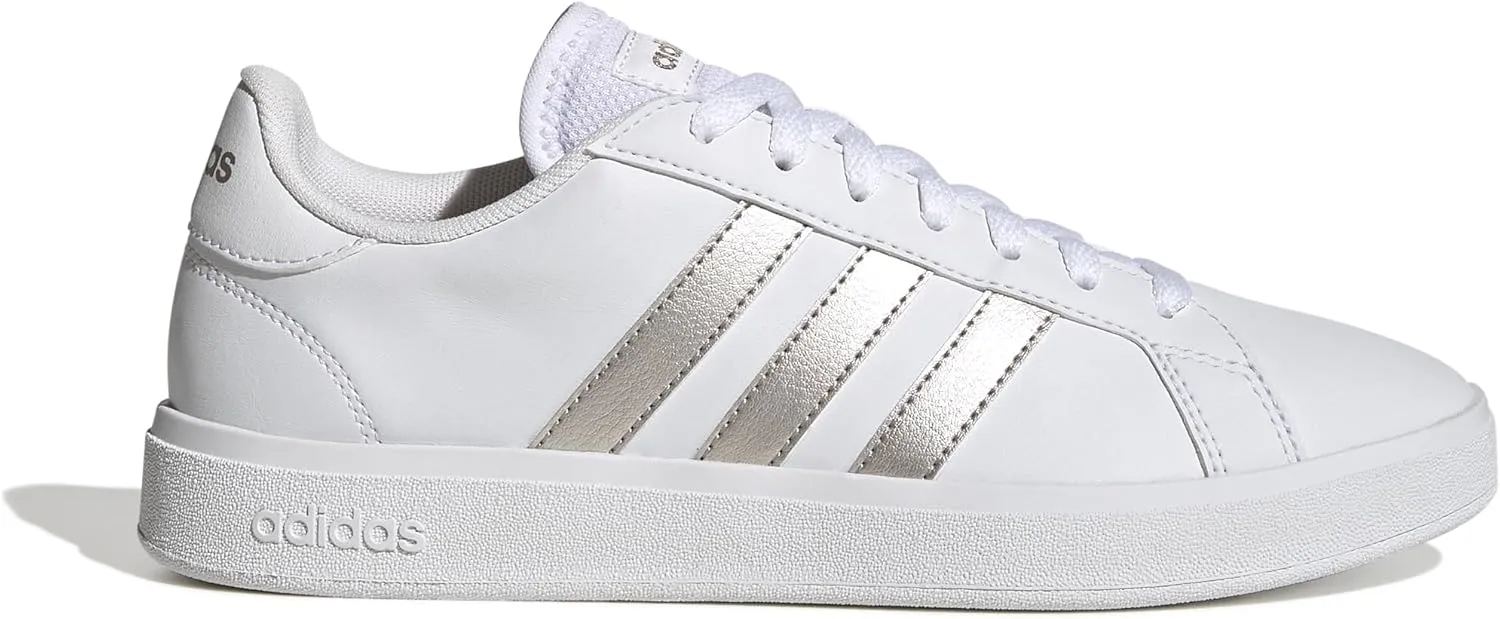adidas Women's Low-top Sneaker