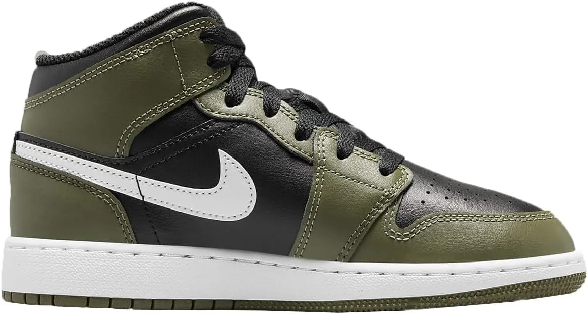 Air Jordan 1 Mid Big Kids' Shoes