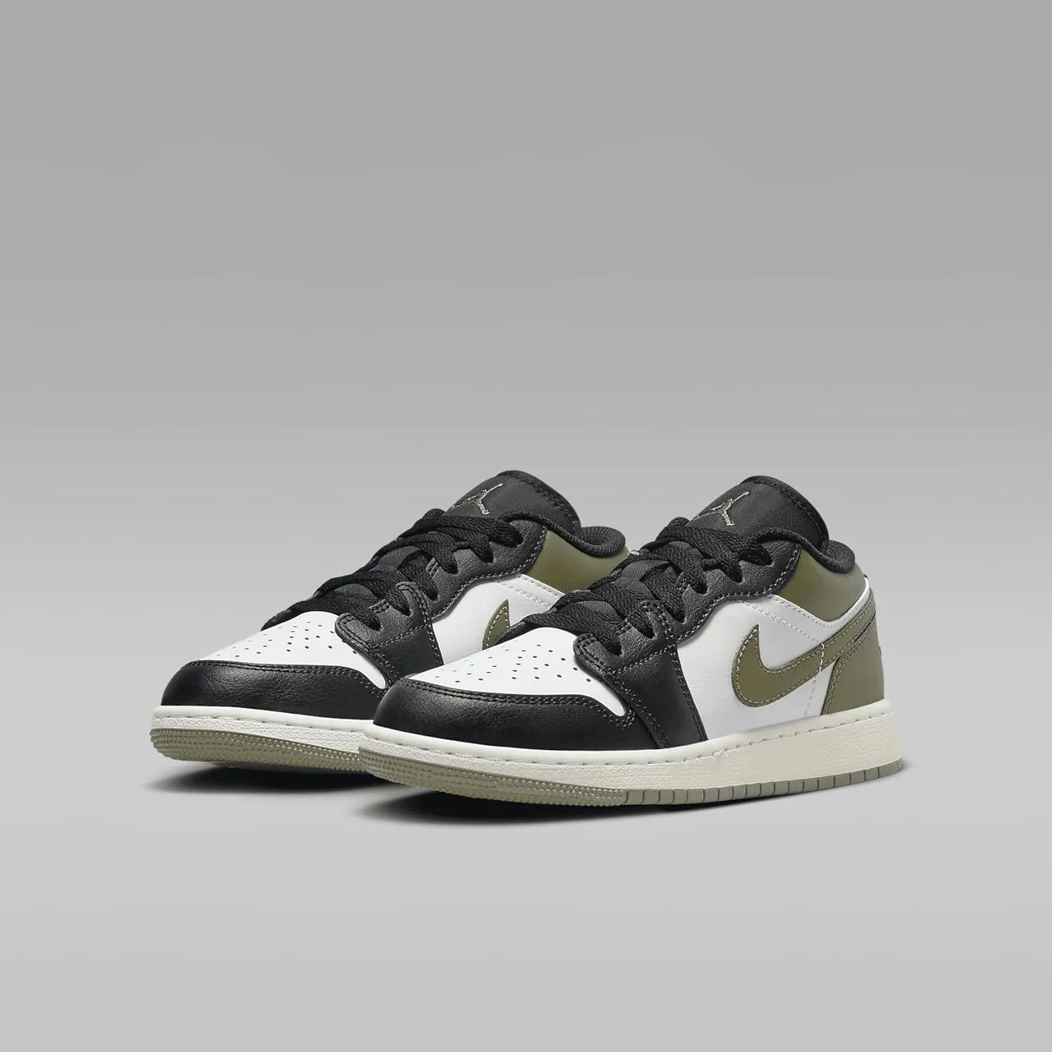 Jordan 1 Low Big Kid's (GS)