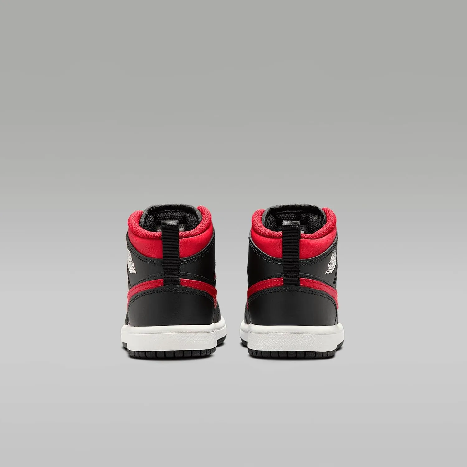 Jordan 1 Mid Little Kids' Shoes (DQ8424-067, Black/Summit White/Varsity Red)