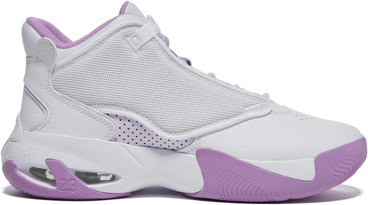 Jordan Boy's Max Aura 4 (Big Kid)