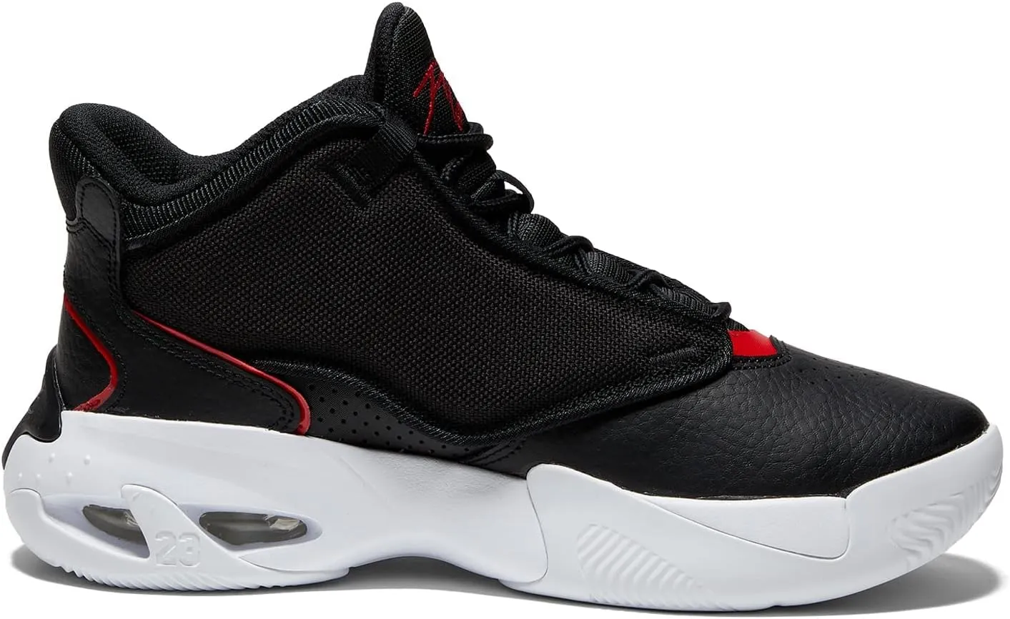 Jordan Boy's Max Aura 4 (Big Kid)