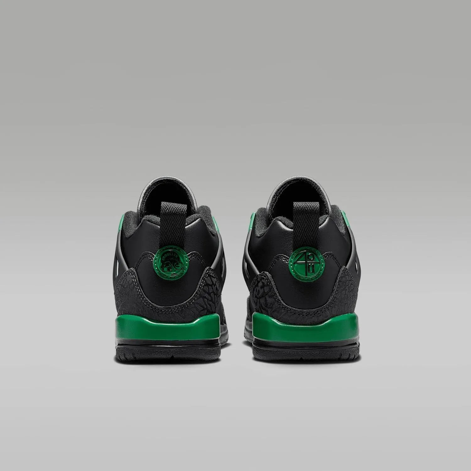 Jordan Spizike Low Big Kids' Shoes (FQ3950-003, Black/Anthracite/Pine Green)