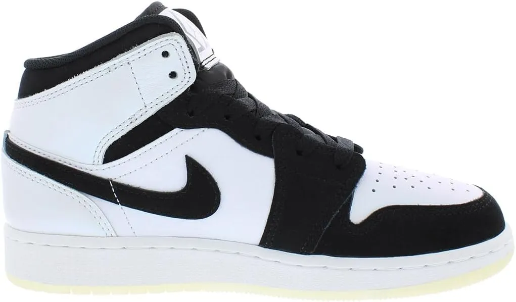 Jordan Unisex-Child Sneaker
