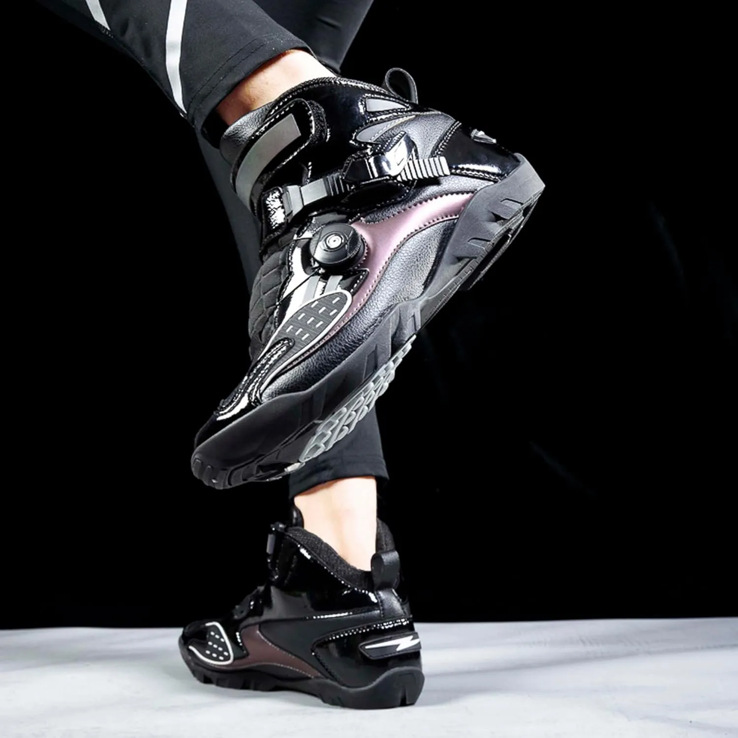Men's Motorcycle Boots Slip Resistant Waterproof Motorcycle Combat Riding Boots Women's Fashion Motorcycle Short Boots Teenagers Street Racing Boots Outdoor Hiking Boots