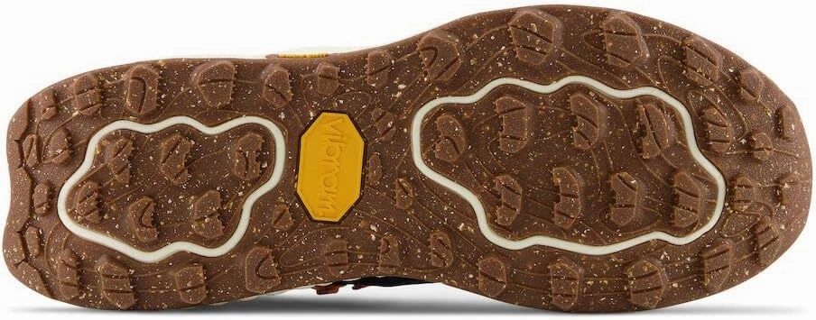 New Balance Women's Fresh Foam X Hierro V1 Mid-Cut Trail Running Shoe