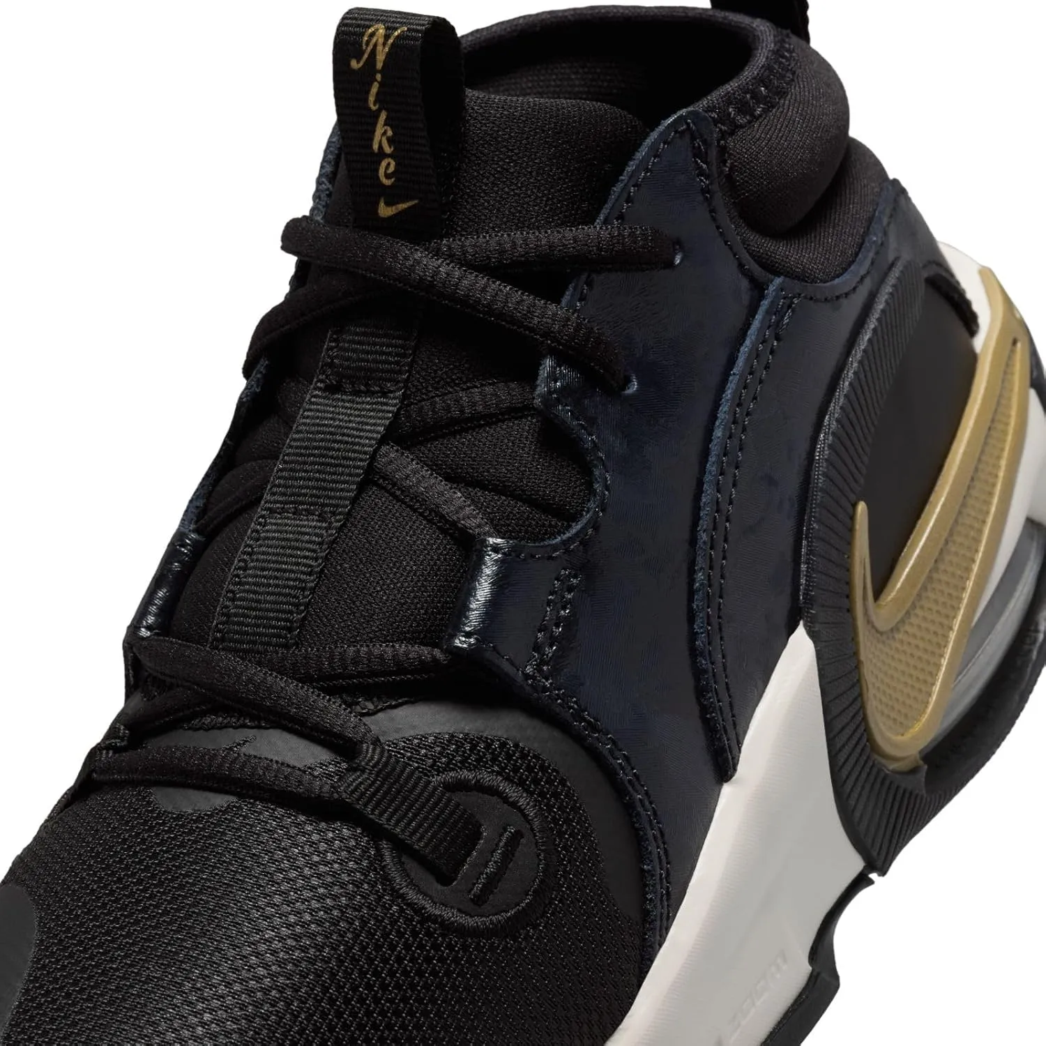 Nike Air Zoom Crossover 2 Big Kids' Basketball Shoes (FZ7312-001, Black/Pale Ivory/Metallic Gold)
