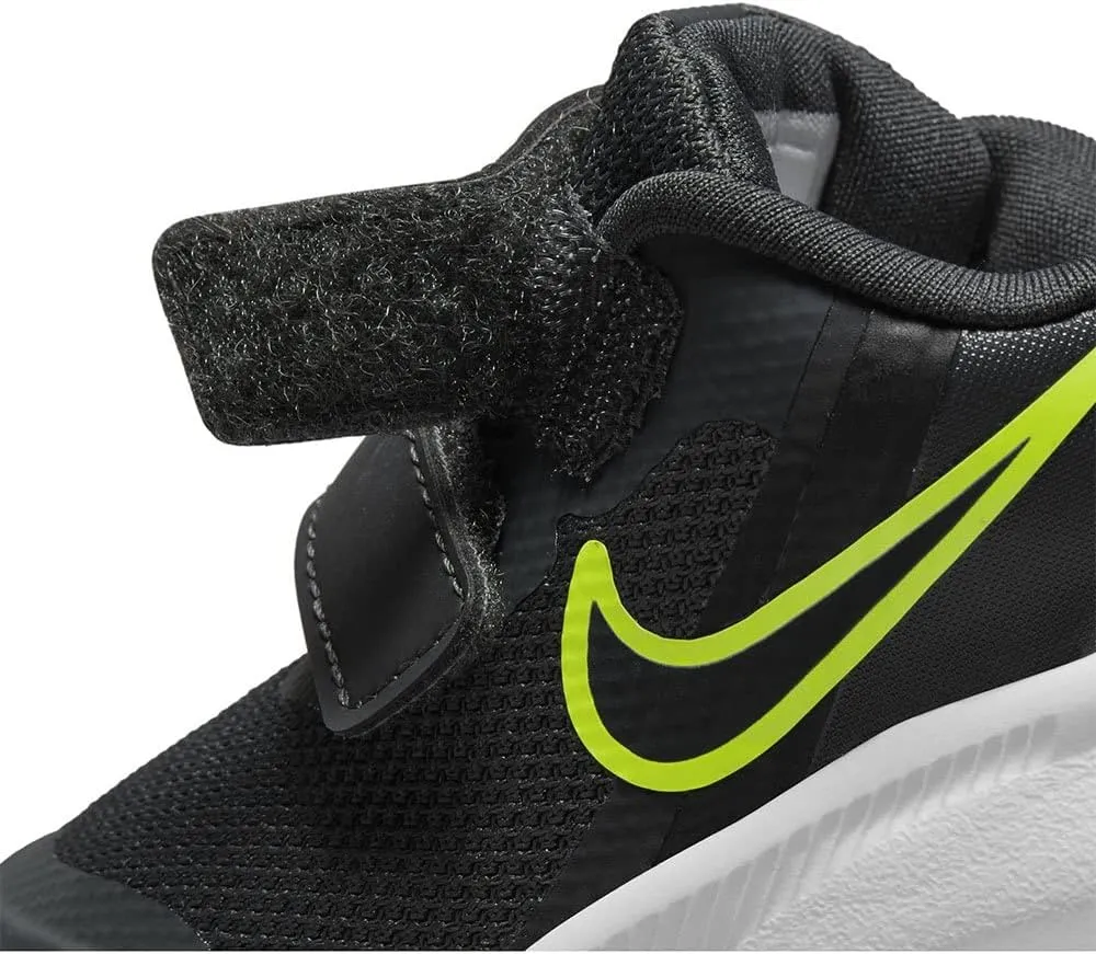 Nike Big Kid's Star Runner 3 Black/Black-Dk Smoke Grey (DA2776 001)