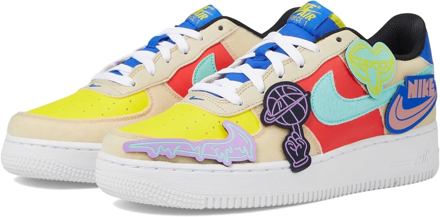 Nike Boy's Air Force 1 LV8 2 (Big Kid)