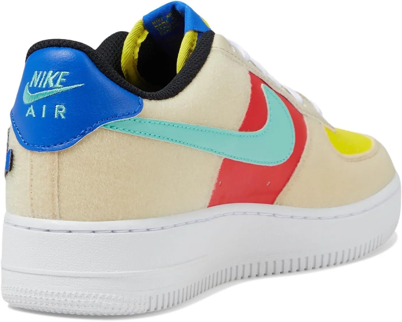 Nike Boy's Air Force 1 LV8 2 (Big Kid)