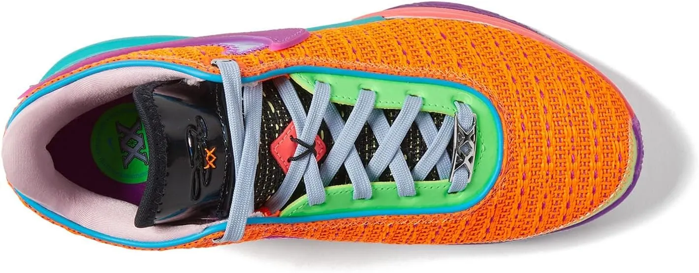 Nike Boy's Lebron XX SE (Big Kid)