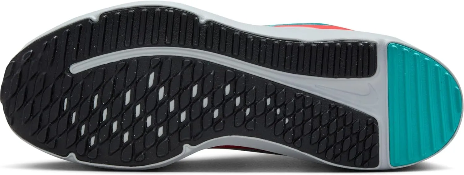 Nike Cosmic Runner Big Kids' Road Running Shoes (HM4402-600, Bright Crimson/Pure Platinum/Black/Dusty Cactus)