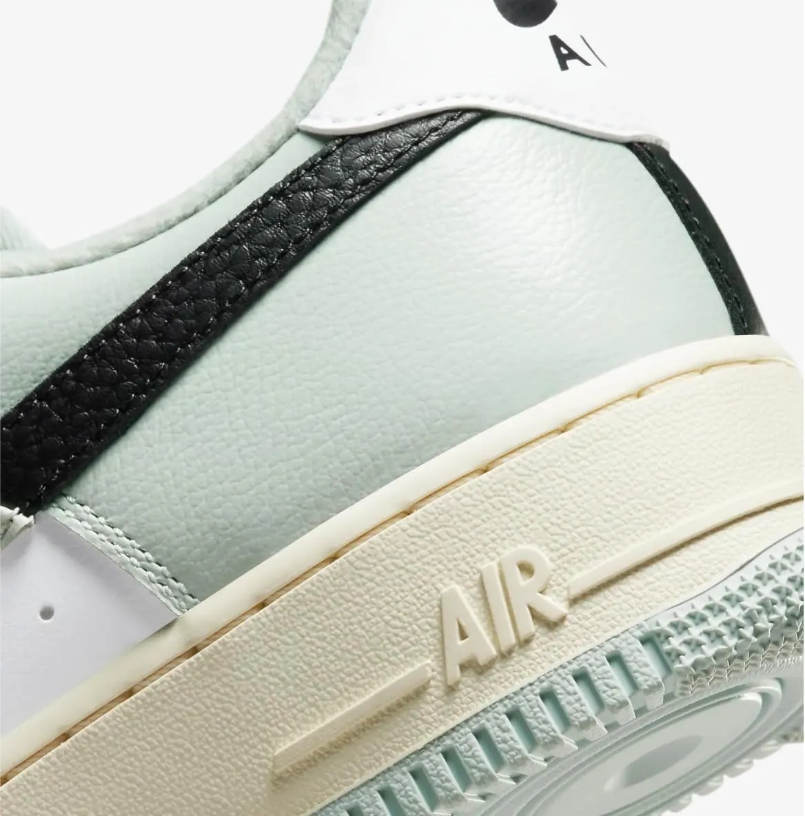 NIKE Men's Modern Sneakers, 40 EU