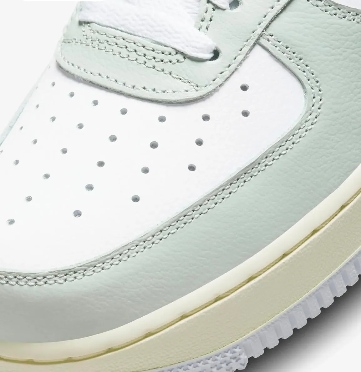 NIKE Men's Modern Sneakers, 40 EU