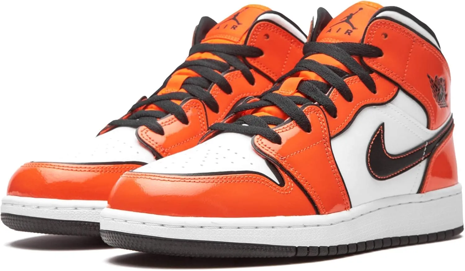 Nike Unisex-Child Air Jordan 1 Mid Se Shoes