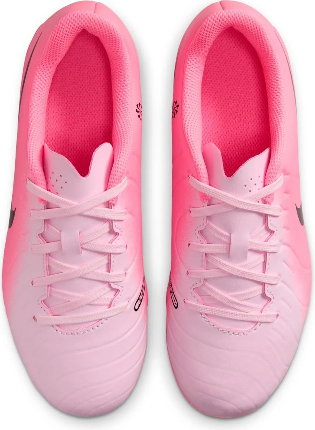 Nike Unisex-Child Football Low, 5 Big Kid