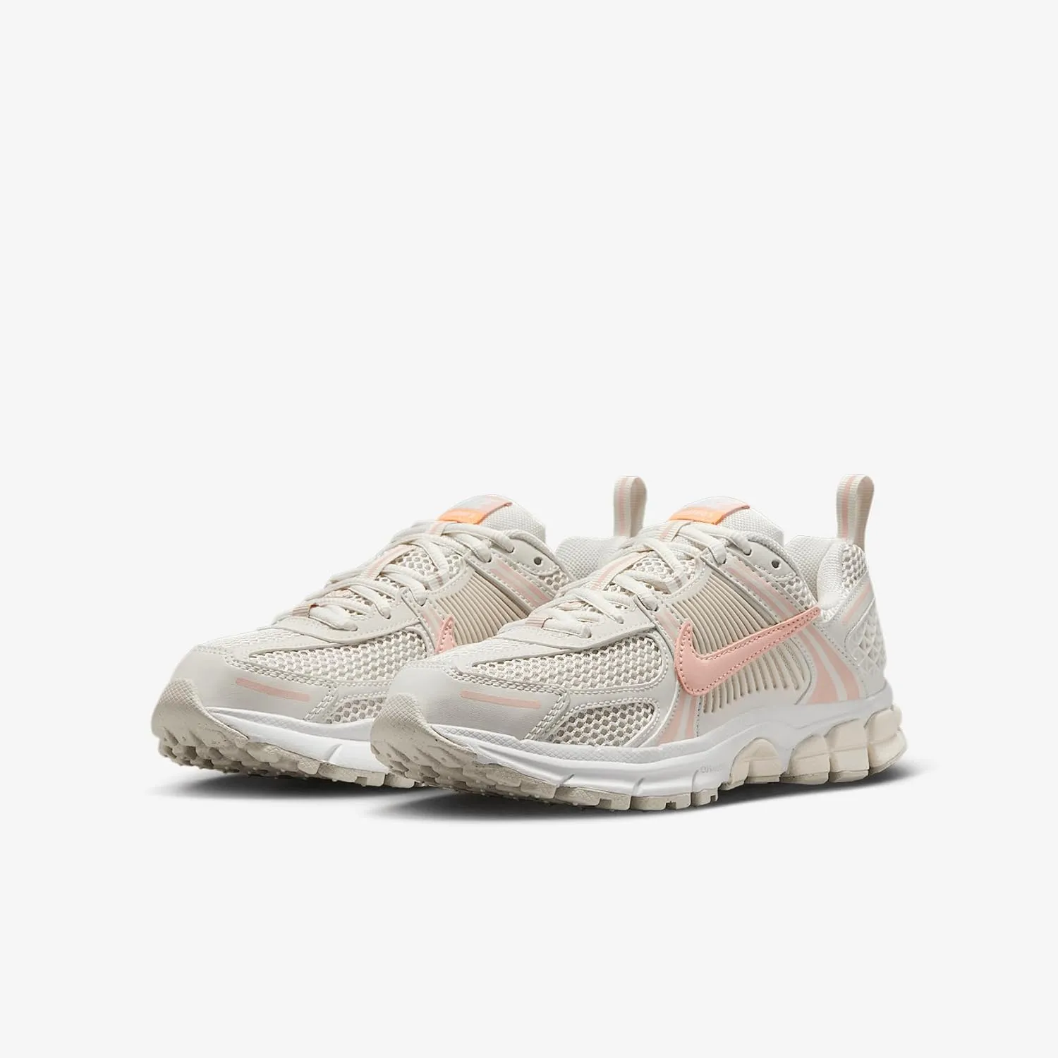 Nike Vomero 5 Big Kids' Shoes (HF6998-003, Phantom/Light Orewood Brown/White/Echo Pink)