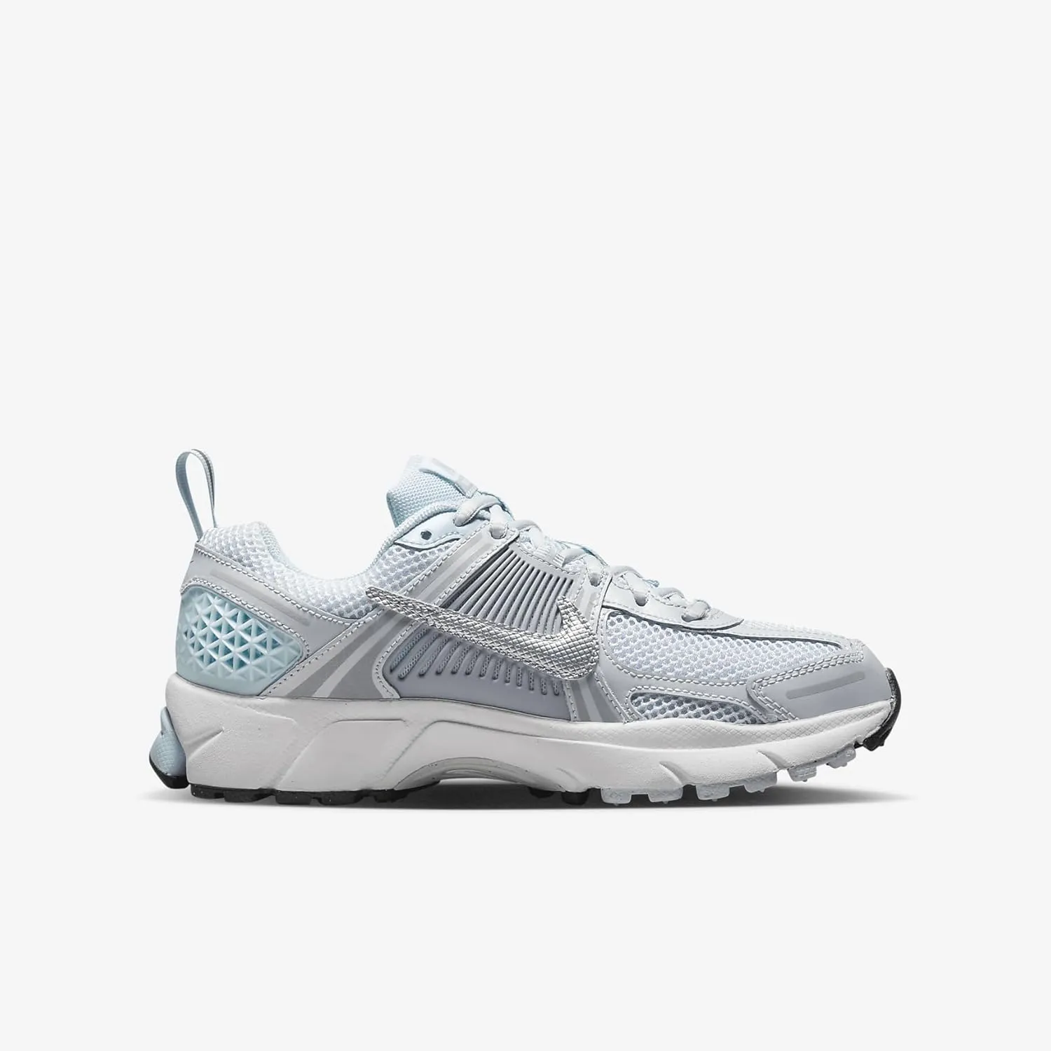 Nike Vomero 5 Big Kids' Shoes (HQ3255-043, Pure Platinum/Glacier Blue/Wolf Grey/Metallic Silver)
