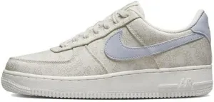 Nike Women's Air Force 1 '07 SE Shoe, Multi-color/Football Grey-sail, 8.5