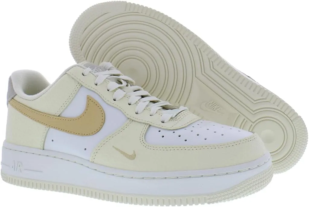 Nike womens Air Force 1 Low '07