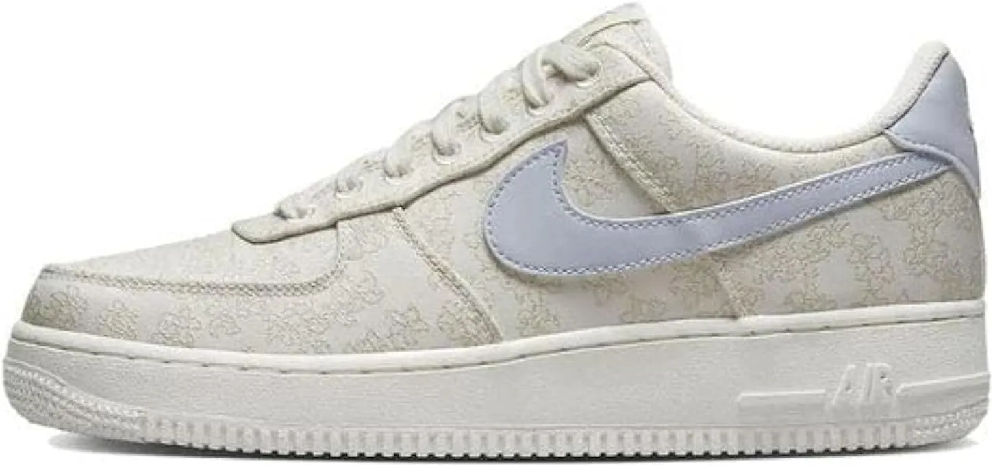 Nike Women's Air Force 1 SE Shoe, Multi-color/Football Grey-sail, 7