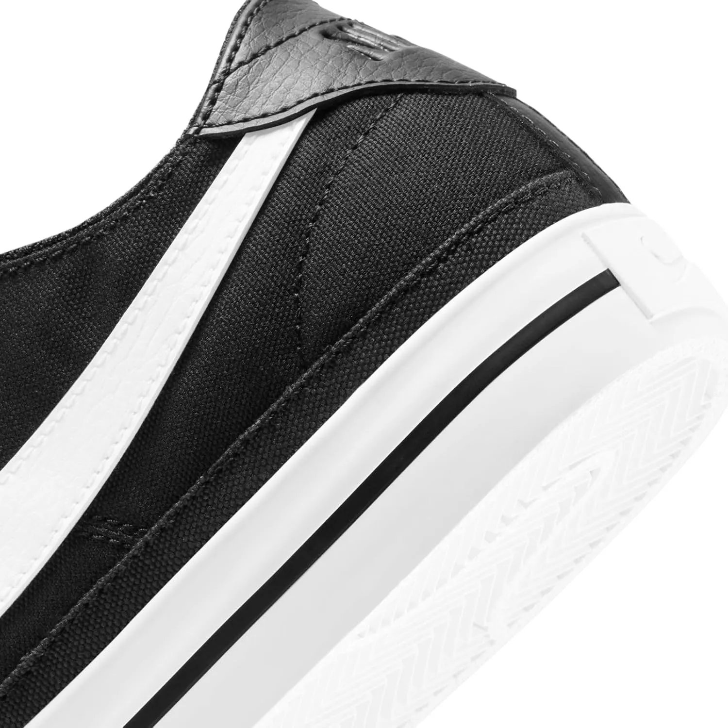 Nike Women's Gym Sneaker