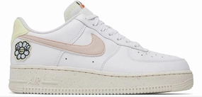 Nike AIR Force 1 '07 SE NN Women's Size 11.5 DJ6377 100 'Flower Power' White/Yellow/TAN