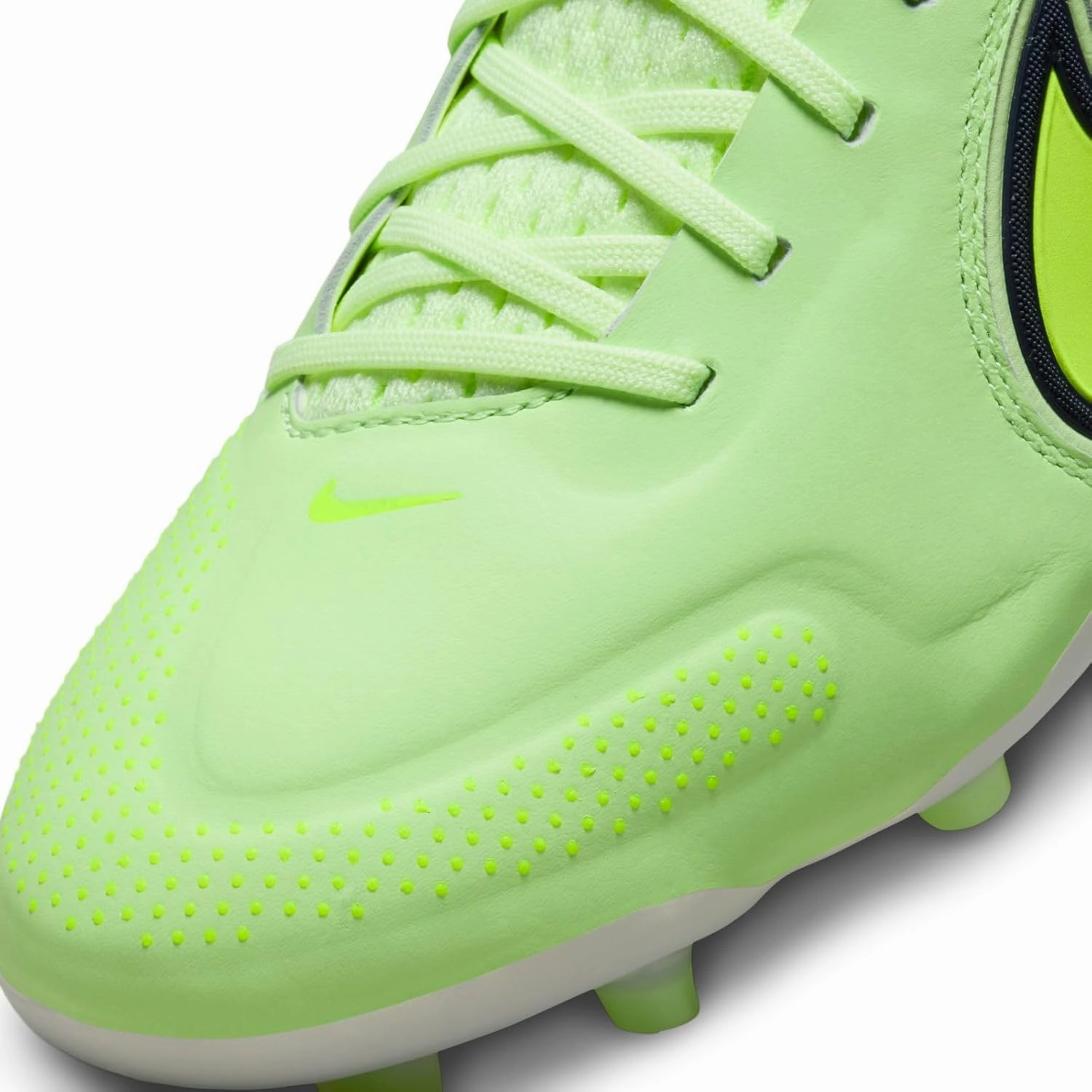 NIKE Men's Soccer Low