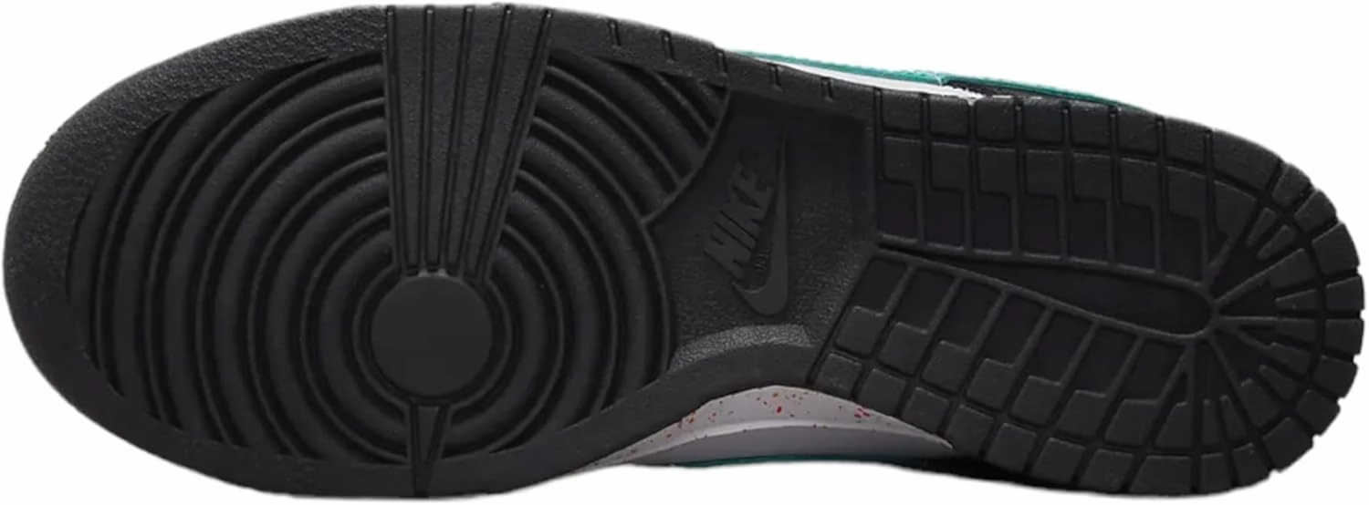 Nike Women's Dunk Low Se Shoes