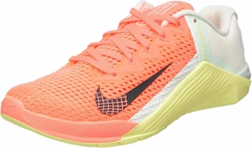 Nike Women's Metcon 6 Training Shoe (Bright Mango/Dark Smoke Grey, Numeric_6_Point_5)