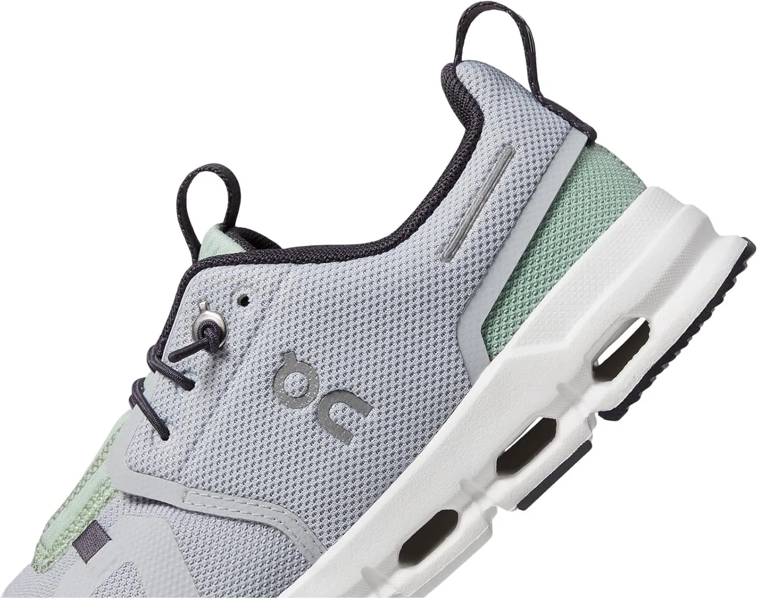 On Unisex-Child Cloud Sky (Big Kid) Sneaker
