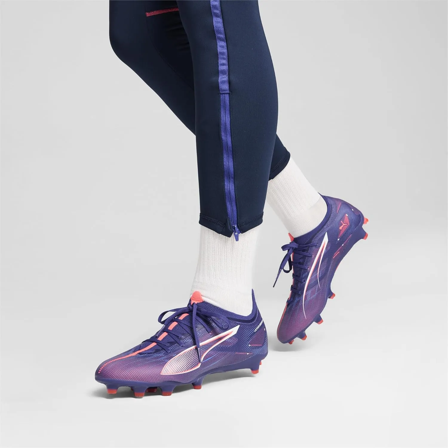PUMA Unisex-Adult Football Soccer Shoe