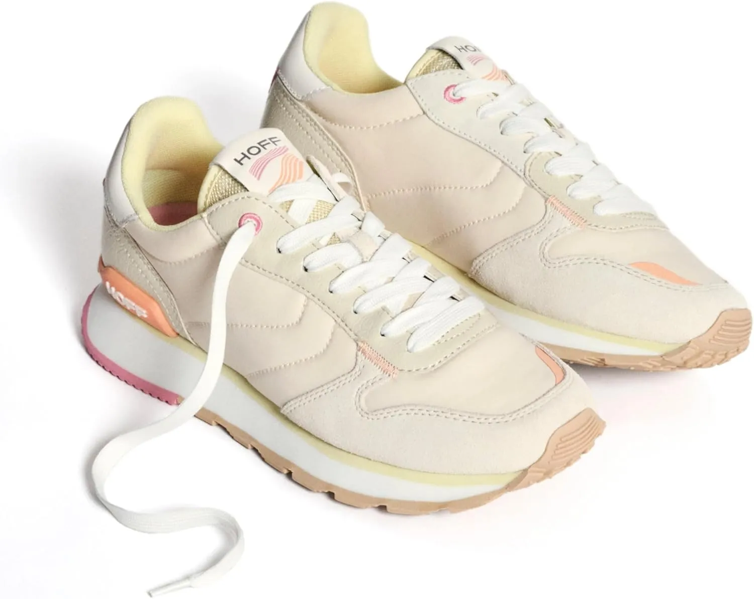 Troezen Womens Fashion Trainers in Off White