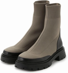 Women's Track Sole Knit Short Boots